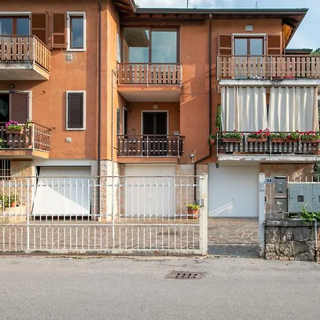 Family - Garda 3 Bedrooms Apartment Garda (Verona)