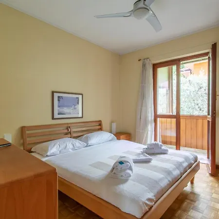 Family - Garda 3 Bedrooms Apartment *